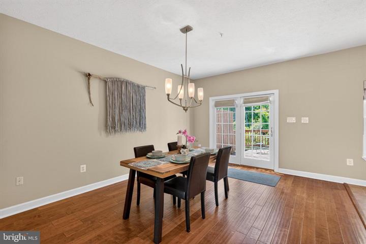 MLS Photo 10 of 27